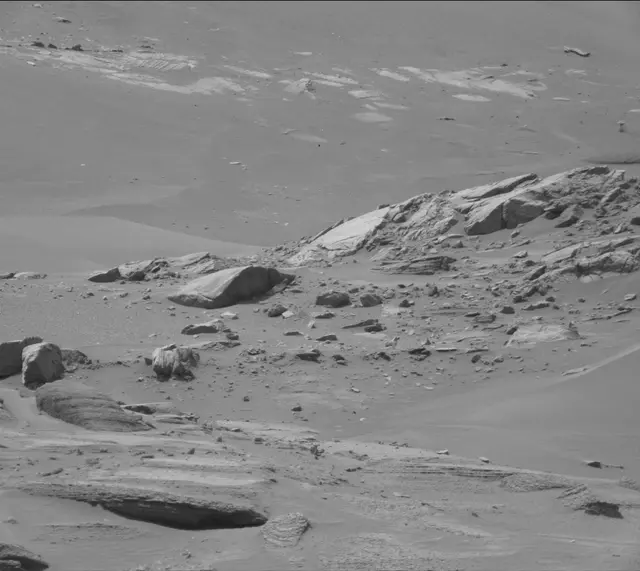 Sol 4951: Mast Camera (Mastcam)