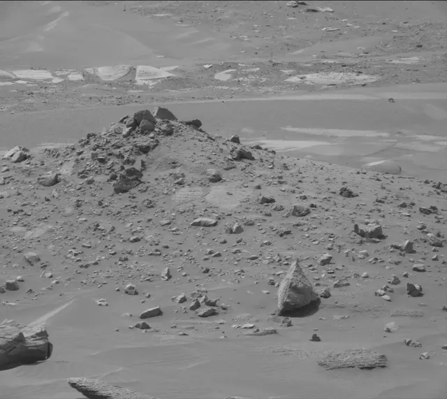 Sol 4951: Mast Camera (Mastcam)