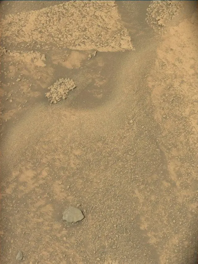 Sol 4957: Mast Camera (Mastcam)
