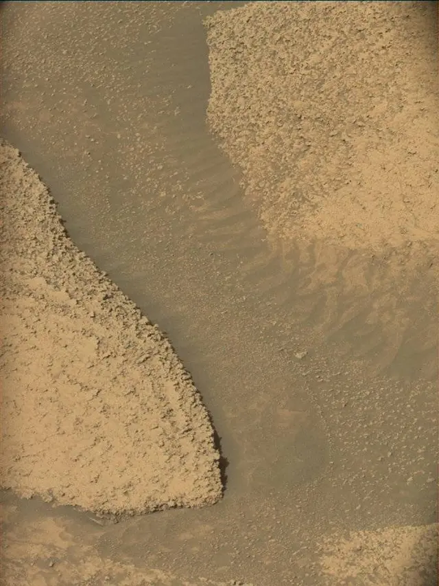 Sol 4957: Mast Camera (Mastcam)