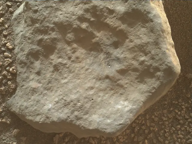 Sol 4957: Mars Hand Lens Imager (MAHLI)