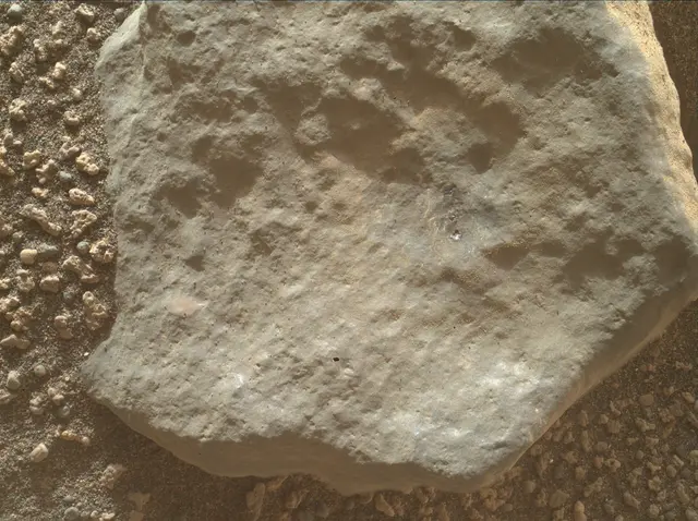 Sol 4957: Mars Hand Lens Imager (MAHLI)