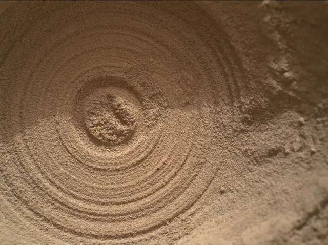 Sol 4958: Mars Hand Lens Imager (MAHLI)