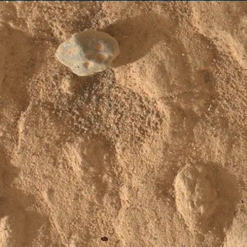Sol 4962: Mars Hand Lens Imager (MAHLI)