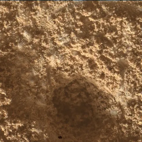 Sol 4969: Mars Hand Lens Imager (MAHLI)