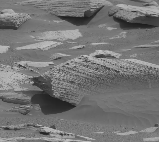 Sol 4975: Mast Camera (Mastcam)