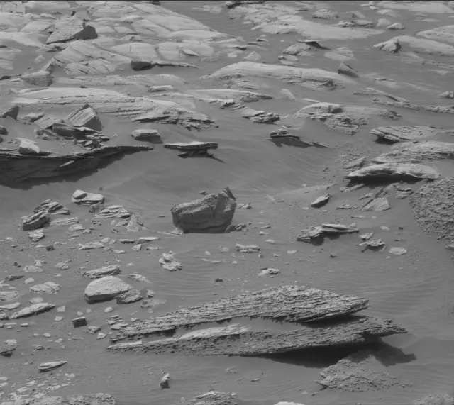 Sol 4975: Mast Camera (Mastcam)