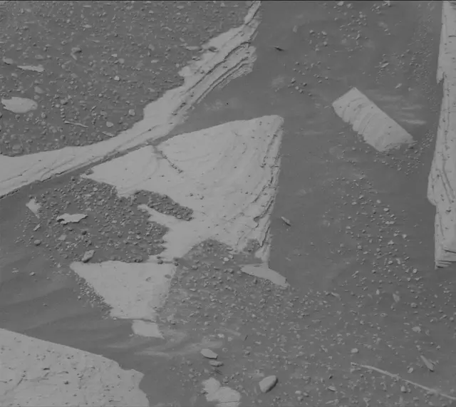 Sol 4975: Mast Camera (Mastcam)