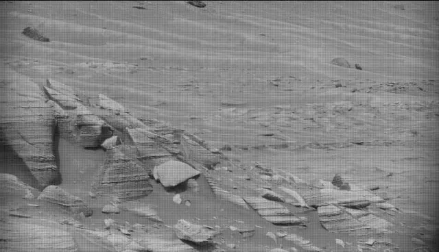 Sol 4976: Mast Camera (Mastcam)