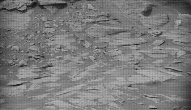 Sol 4976: Mast Camera (Mastcam)