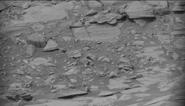 Sol 4976: Mast Camera (Mastcam)