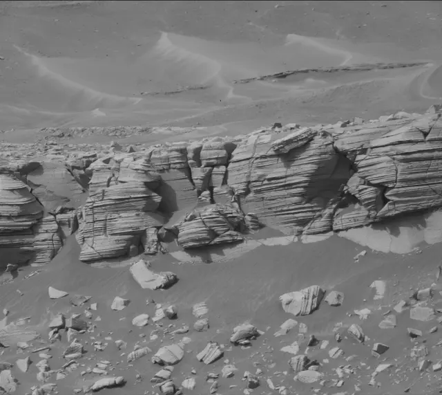 Sol 4976: Mast Camera (Mastcam)