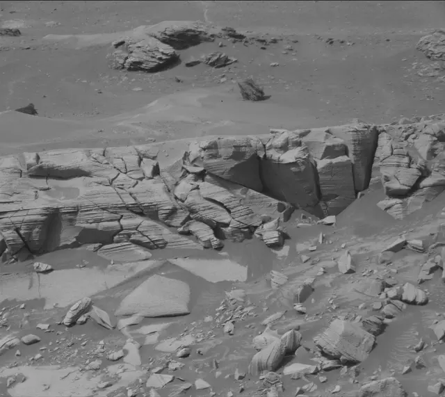 Sol 4976: Mast Camera (Mastcam)