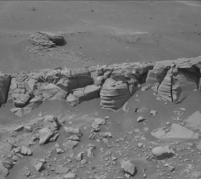 Sol 4976: Mast Camera (Mastcam)
