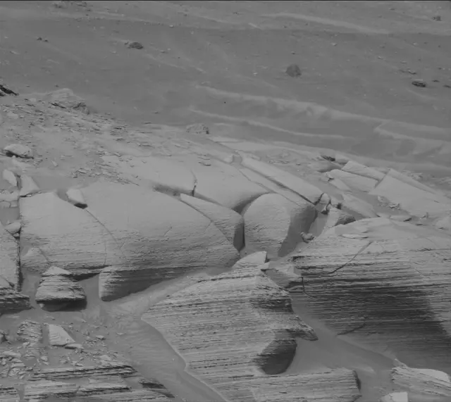 Sol 4976: Mast Camera (Mastcam)