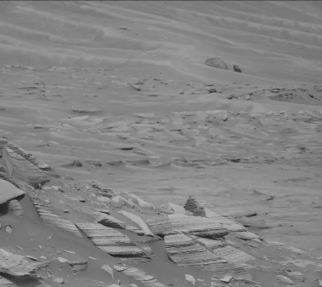 Sol 4976: Mast Camera (Mastcam)