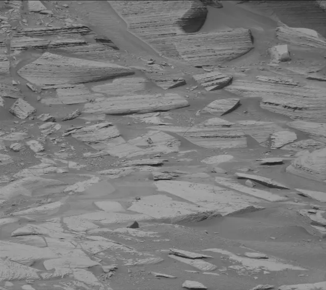 Sol 4976: Mast Camera (Mastcam)
