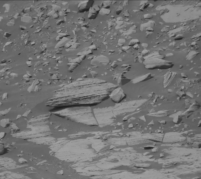 Sol 4976: Mast Camera (Mastcam)