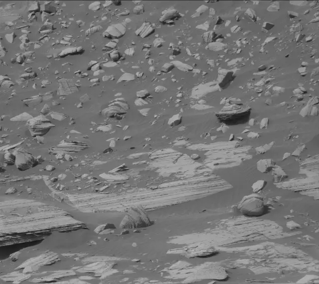 Sol 4976: Mast Camera (Mastcam)