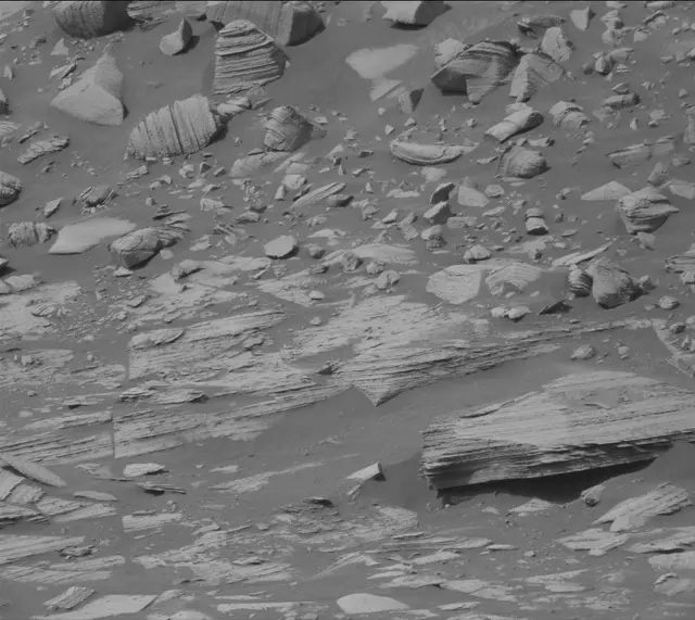 Sol 4976: Mast Camera (Mastcam)