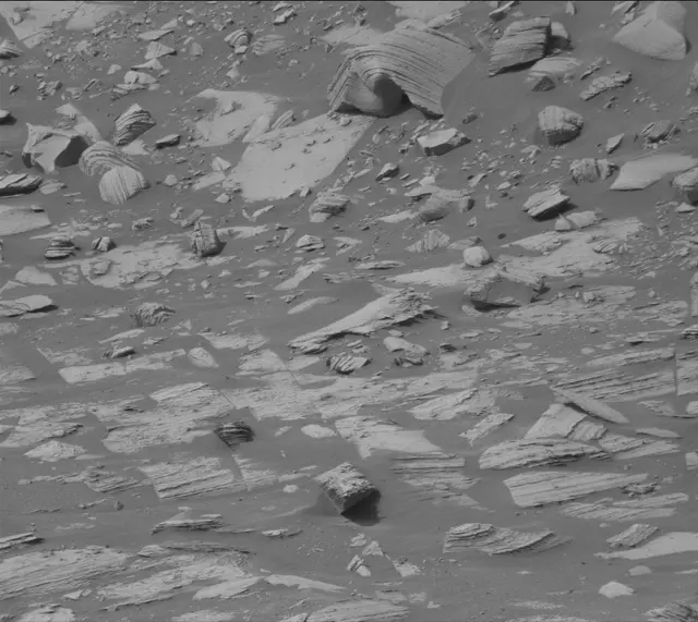Sol 4976: Mast Camera (Mastcam)
