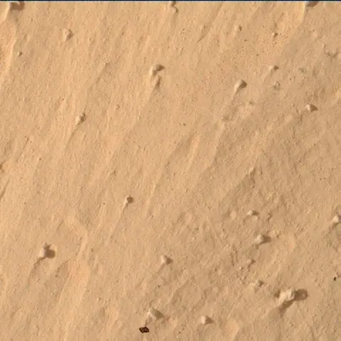 Sol 4976: Mars Hand Lens Imager (MAHLI)