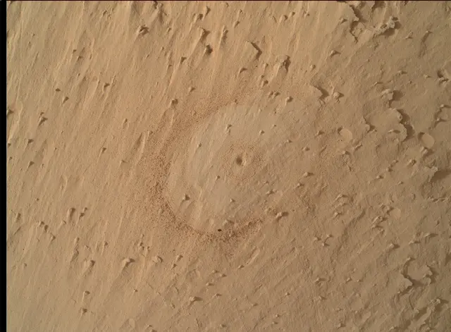 Sol 4976: Mars Hand Lens Imager (MAHLI)