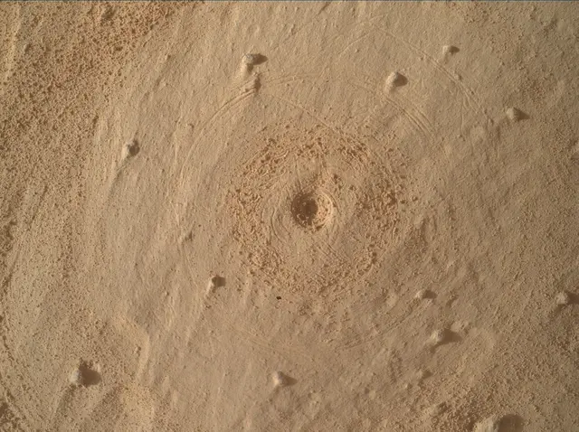 Sol 4976: Mars Hand Lens Imager (MAHLI)