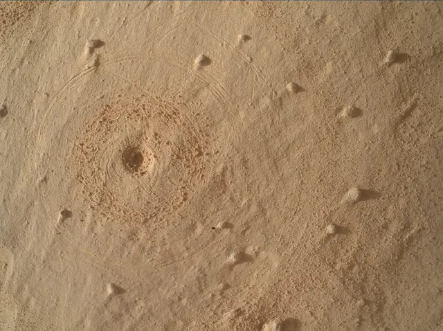 Sol 4976: Mars Hand Lens Imager (MAHLI)