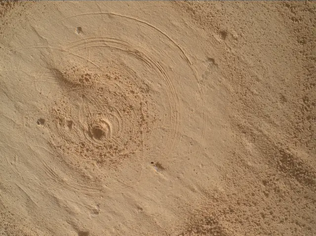 Sol 4976: Mars Hand Lens Imager (MAHLI)