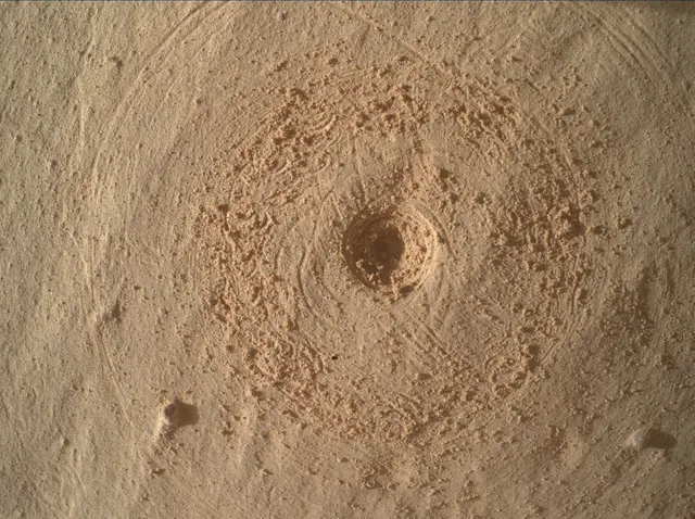 Sol 4976: Mars Hand Lens Imager (MAHLI)