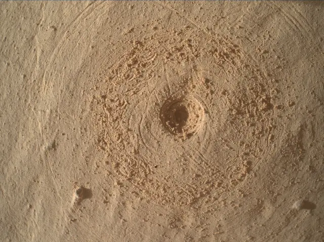 Sol 4976: Mars Hand Lens Imager (MAHLI)