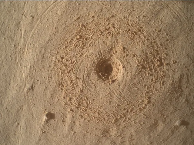 Sol 4976: Mars Hand Lens Imager (MAHLI)