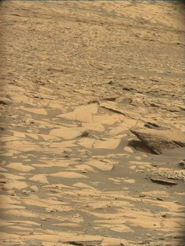 Sol 4977: Mast Camera (Mastcam)