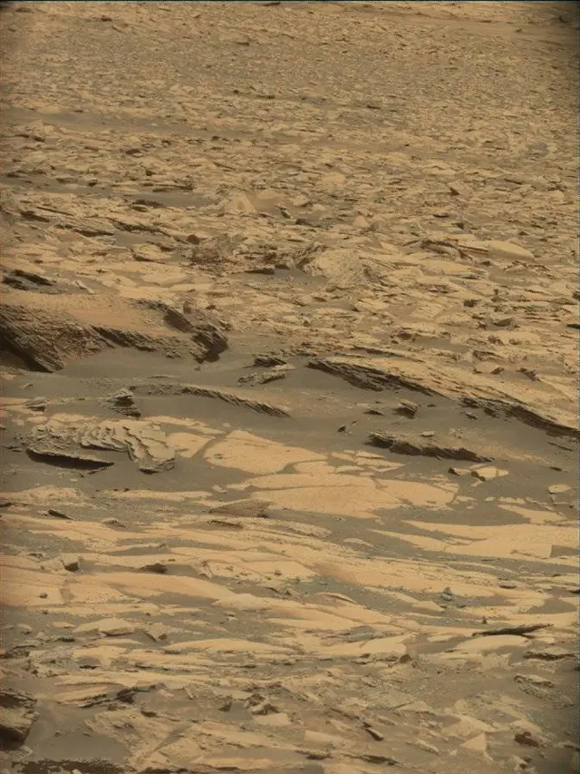 Sol 4977: Mast Camera (Mastcam)