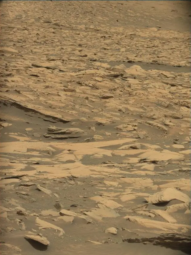 Sol 4977: Mast Camera (Mastcam)
