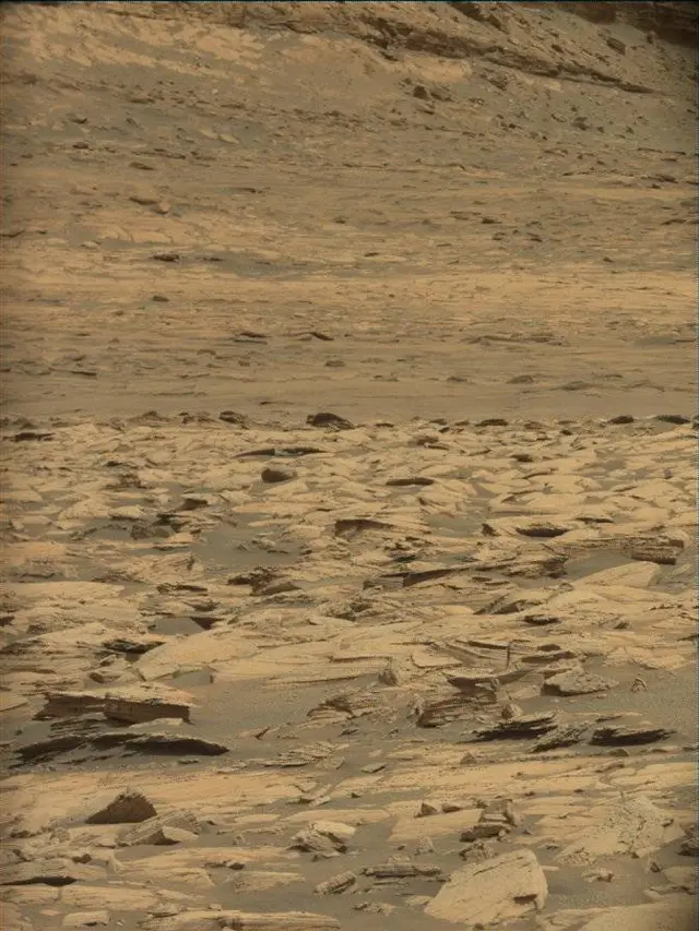 Sol 4977: Mast Camera (Mastcam)