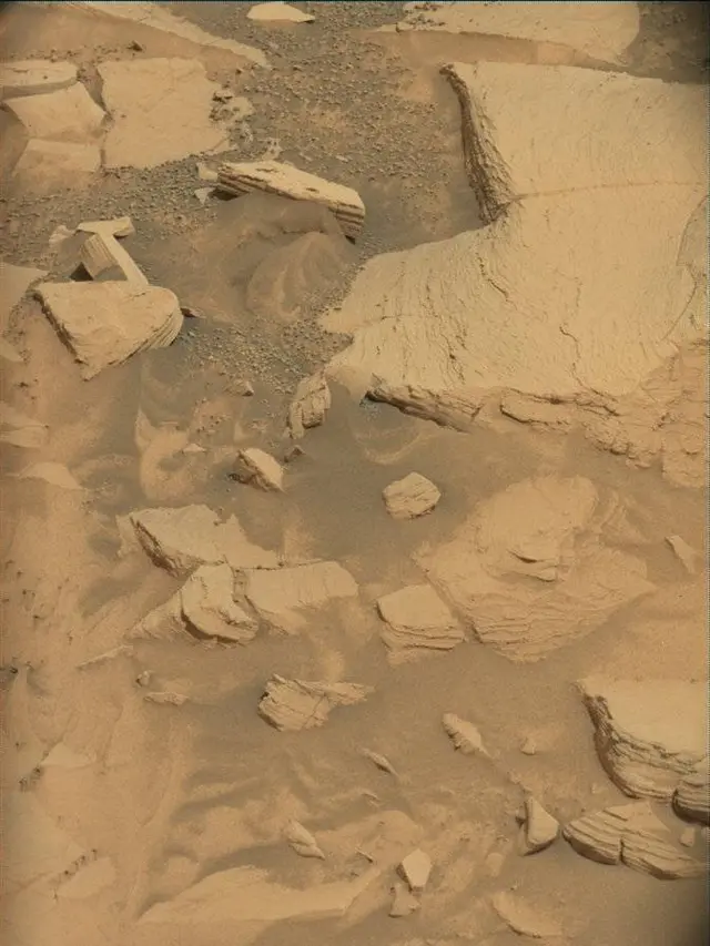 Sol 4977: Mast Camera (Mastcam)