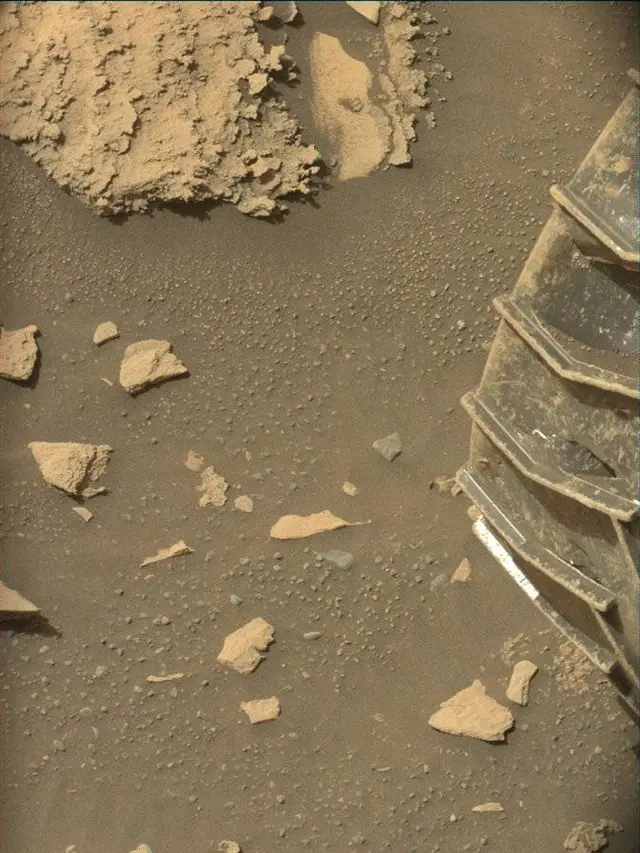 Sol 4977: Mast Camera (Mastcam)