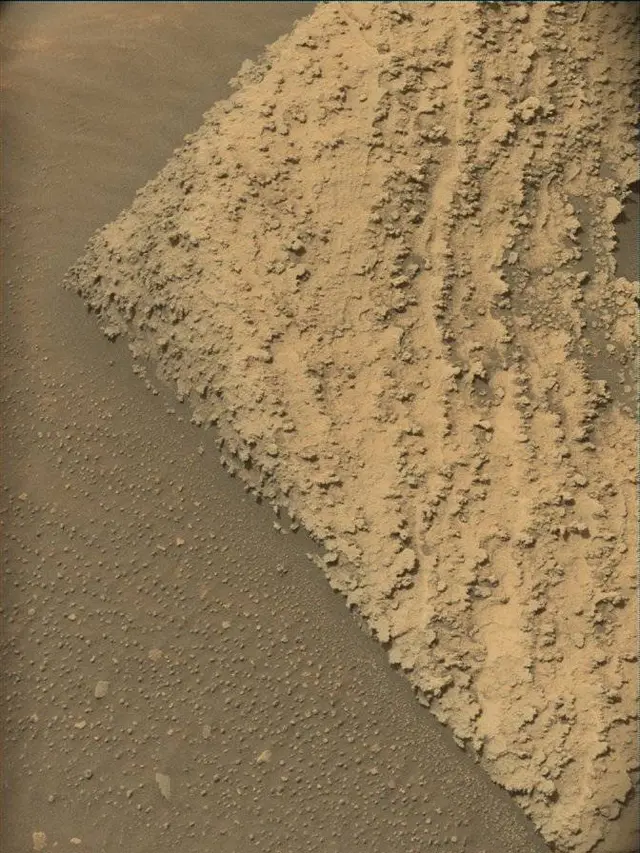 Sol 4977: Mast Camera (Mastcam)