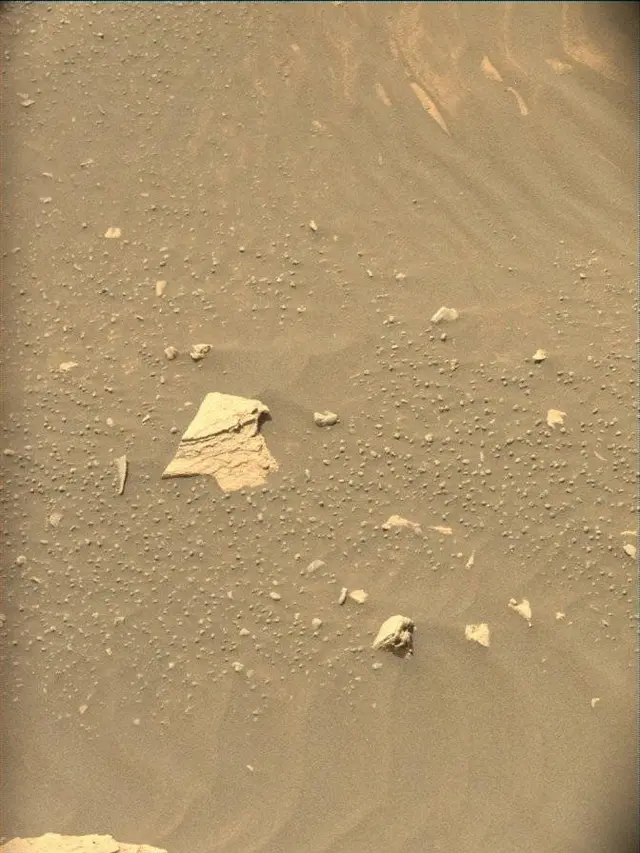 Sol 4977: Mast Camera (Mastcam)