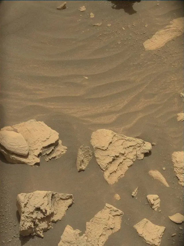 Sol 4977: Mast Camera (Mastcam)