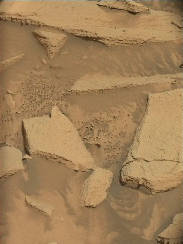 Sol 4977: Mast Camera (Mastcam)