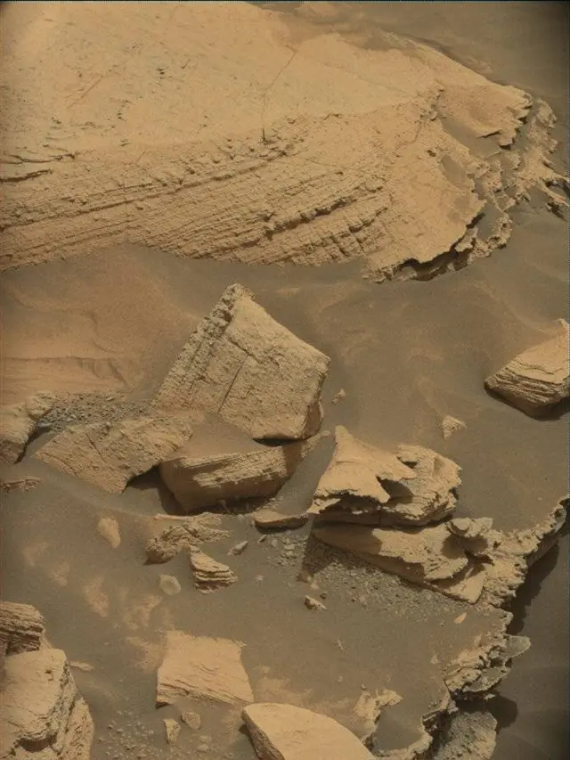 Sol 4977: Mast Camera (Mastcam)