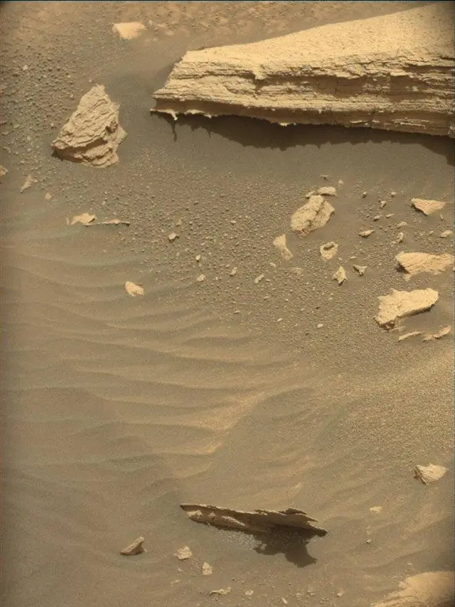 Sol 4977: Mast Camera (Mastcam)