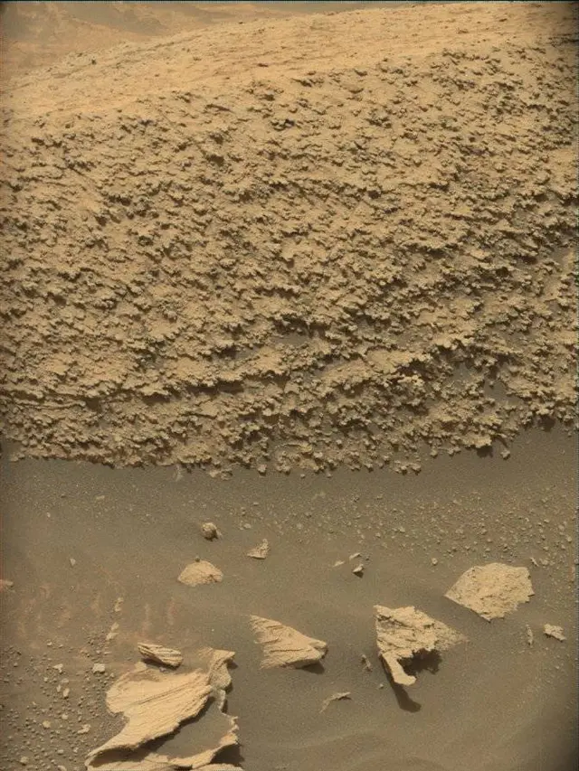 Sol 4977: Mast Camera (Mastcam)