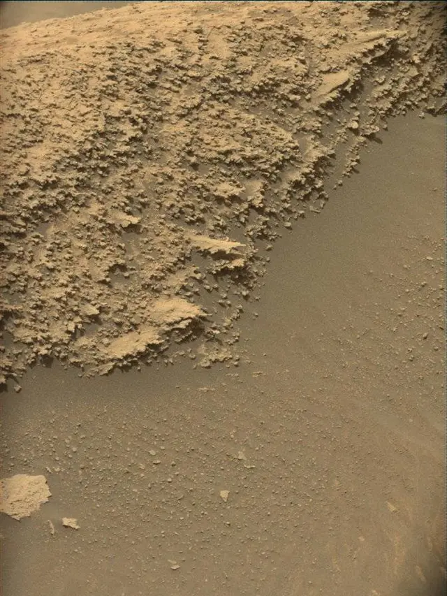 Sol 4977: Mast Camera (Mastcam)
