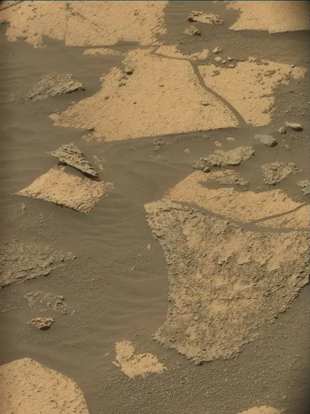 Sol 4977: Mast Camera (Mastcam)