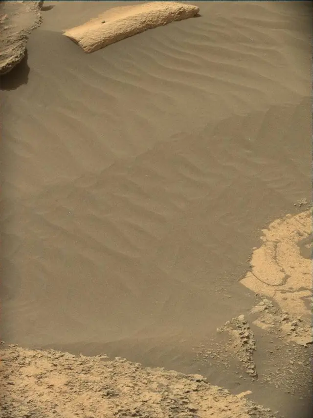 Sol 4977: Mast Camera (Mastcam)