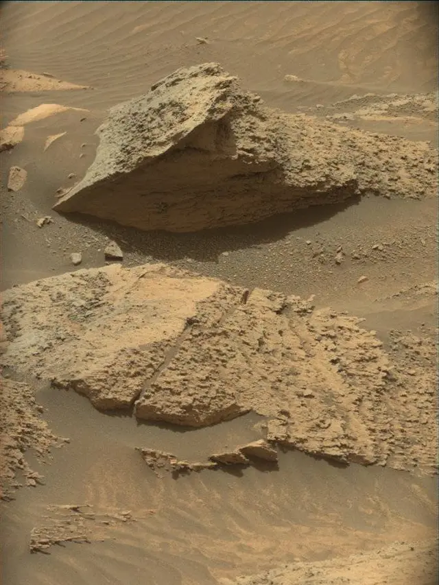 Sol 4977: Mast Camera (Mastcam)
